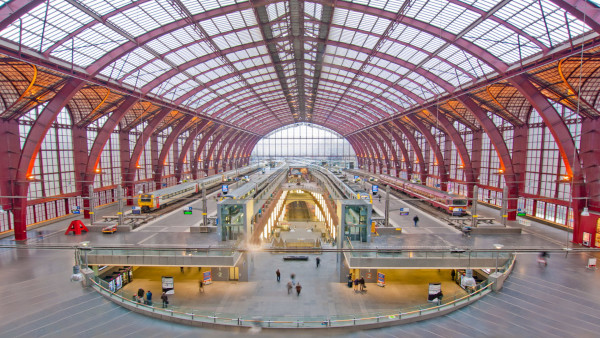 037_Lenske_DanielBols_centraal station